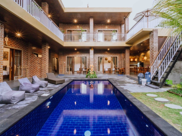 cara merawat kolam renang